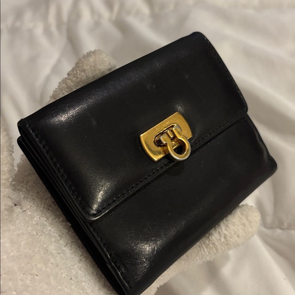 Ferragamo black leather trifold wallet gold need back snap reattach tear inside - Picture 1 of 14
